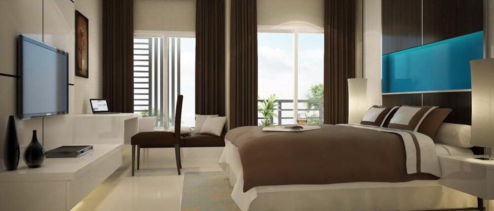 Blue Sky Patong 호텔 외부 사진