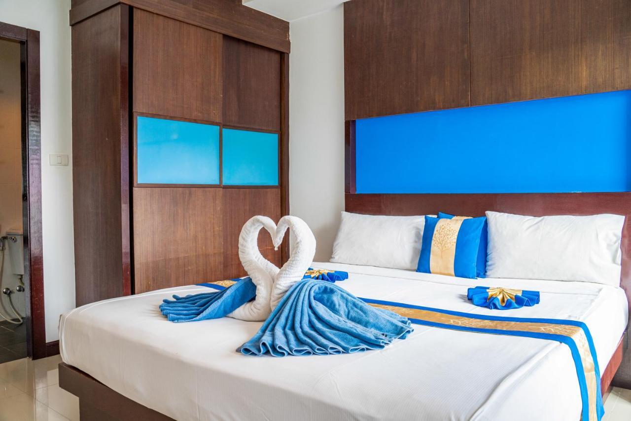 Blue Sky Patong 호텔 외부 사진
